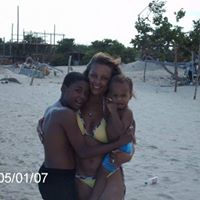 Dionne Ward Photo 8