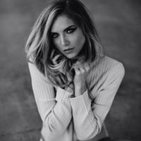 Cassandra Riley Photo 5