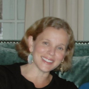 Nicole Hirsch Photo 9