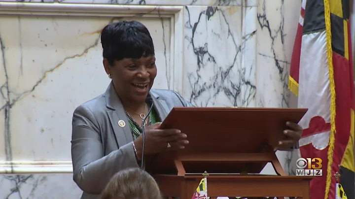 Adrienne Jones Photo 34