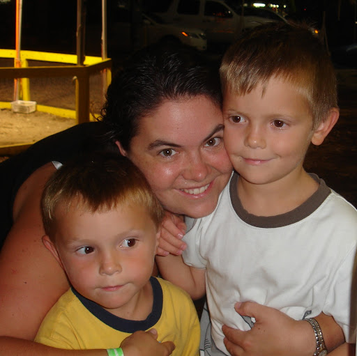 Jennifer Brannock Photo 9