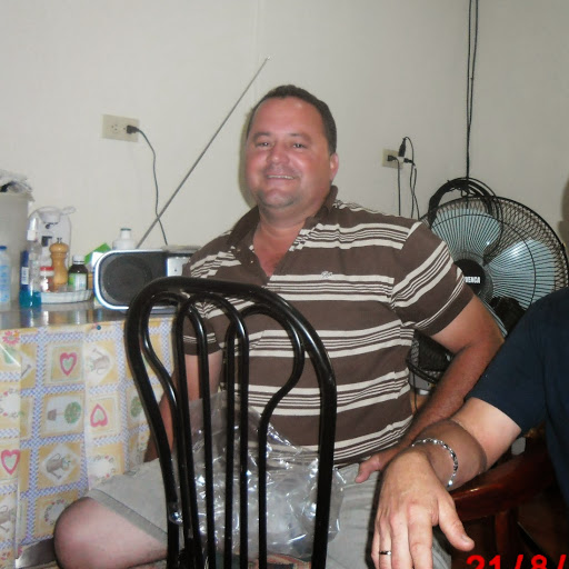 Omar Vivas Photo 11