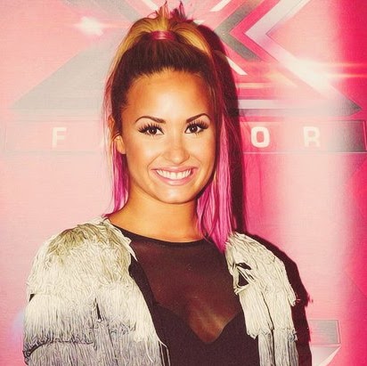 Lisa Lovato Photo 11