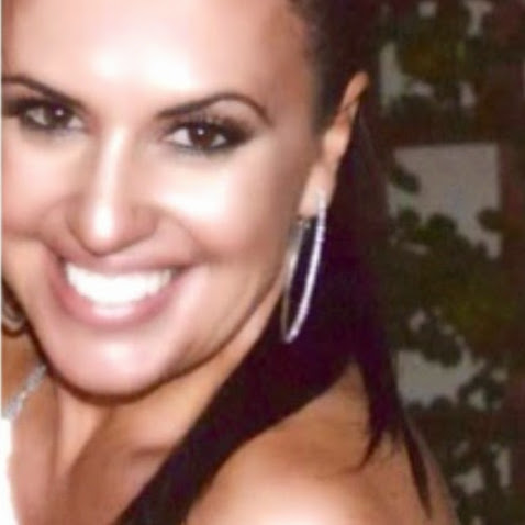 Vanessa Palmer Photo 15