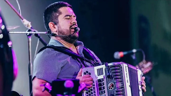 Alfredo Parra Photo 27