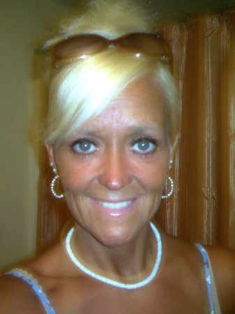 Pamela Robertson Photo 21