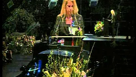 Hilary Bryant Photo 19