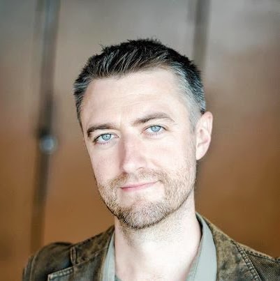 Sean Gunn Photo 16