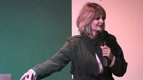 Barbara Symons Photo 17