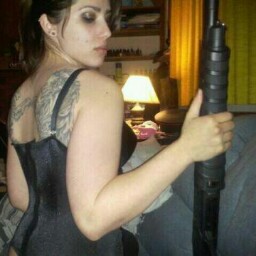 Emily Reinhardt Photo 12