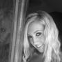 Brooke Compton Photo 19