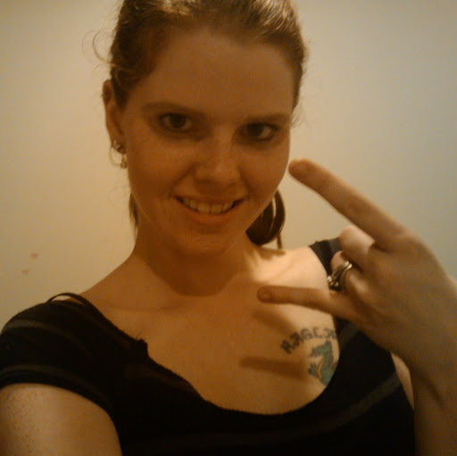 Amber Davison Photo 17