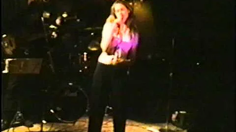 Michelle Tuthill Photo 14