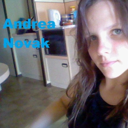 Andrea Novak Photo 16