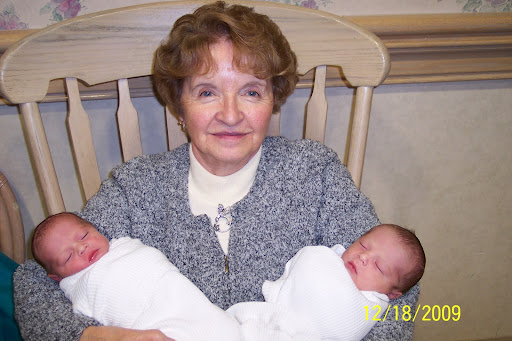 Connie Dubois Photo 10