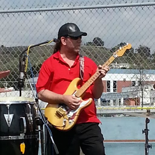 Maurice Ramirez Photo 9