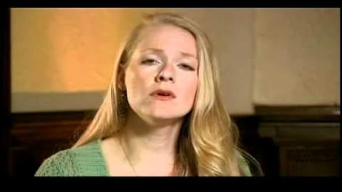 Elizabeth Foster Photo 42