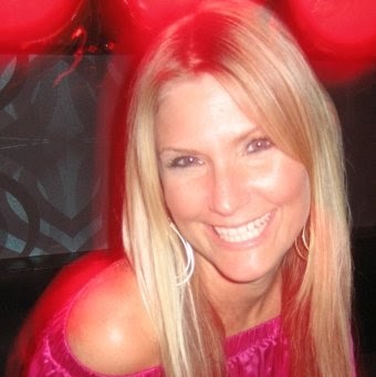 Julie Blades Photo 13