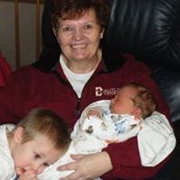 Sharon Winstead Photo 5