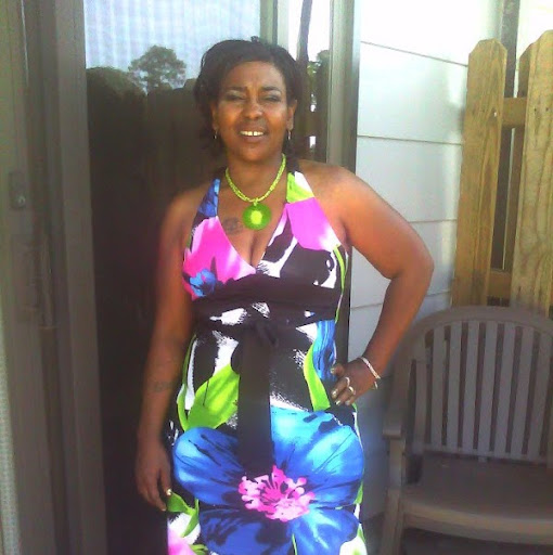 Elizabeth Tatum Photo 12