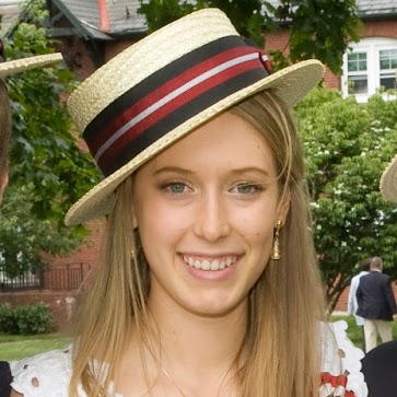 Sarah Long Photo 14