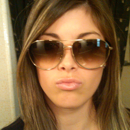 Amanda Bernal Photo 12