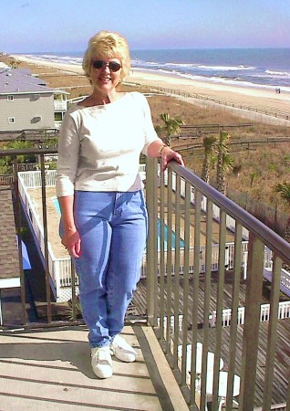 Bonnie Ashworth Photo 4