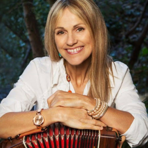 Sharon Shannon Photo 9