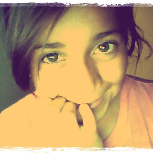 Flor Moreno Photo 16