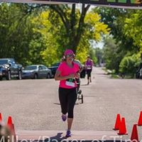 Jennifer Lindquist Photo 8