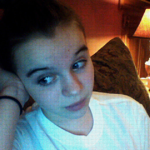 Angie Elliott Photo 9