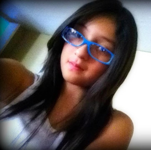 Daisy Tovar Photo 9