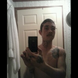 Dustin Isaacs Photo 10