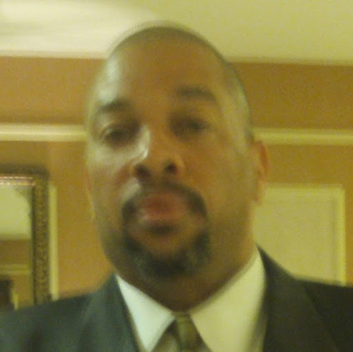 Anthony Askew Photo 13