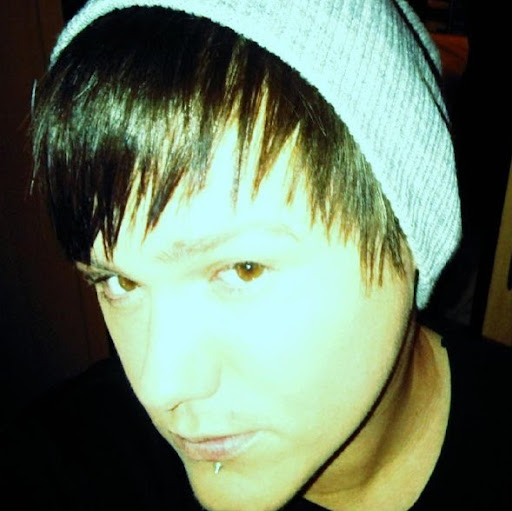 Luke Benson Photo 10