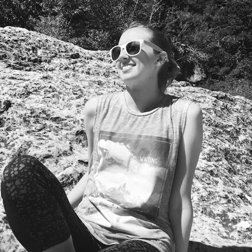 Katie Crow Photo 11
