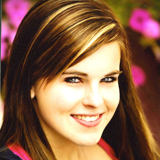Liz Parker Photo 11
