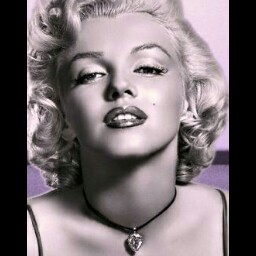 Melanie Duffy Photo 11