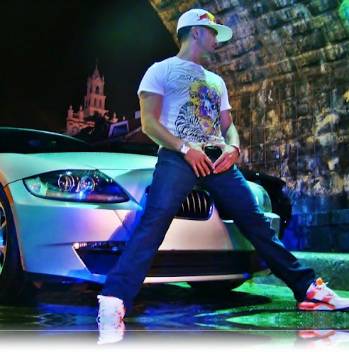 Marcos Zuniga Photo 10