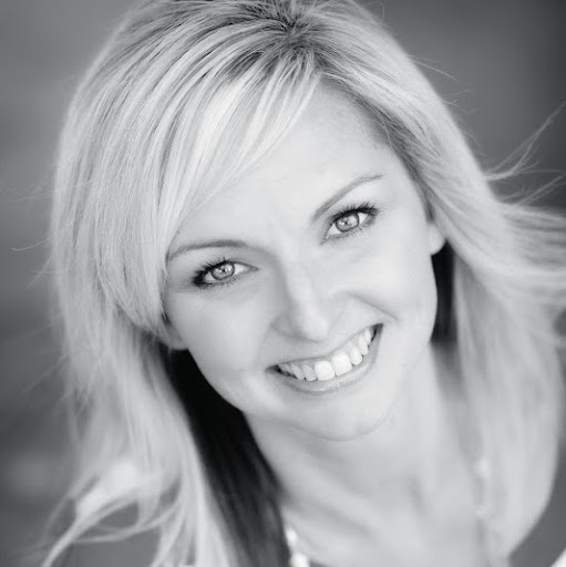 Colleen Bell Photo 11
