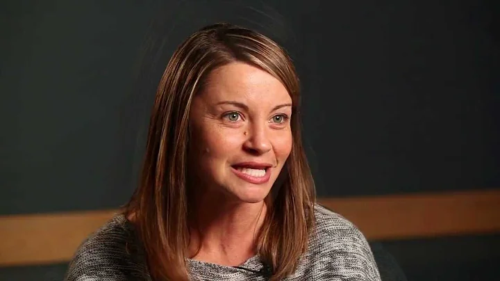 Jennifer Reiser Photo 32