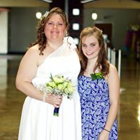 Lindsey Avery Photo 8