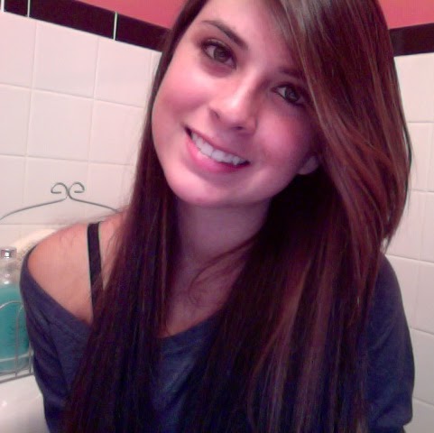 Alyssa Silva Photo 9