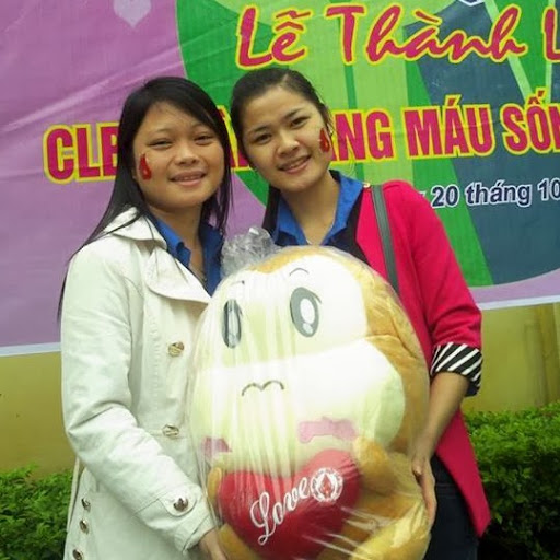 Huyen Ho Photo 16