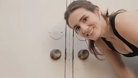 Monique Florez Photo 13