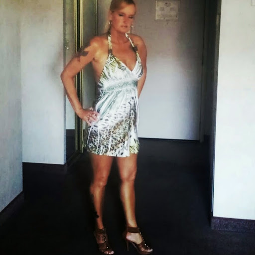 Laura Hiatt Photo 11