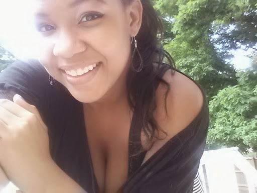 Alesia Johnson Photo 15