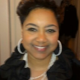 Michelle Small Photo 14