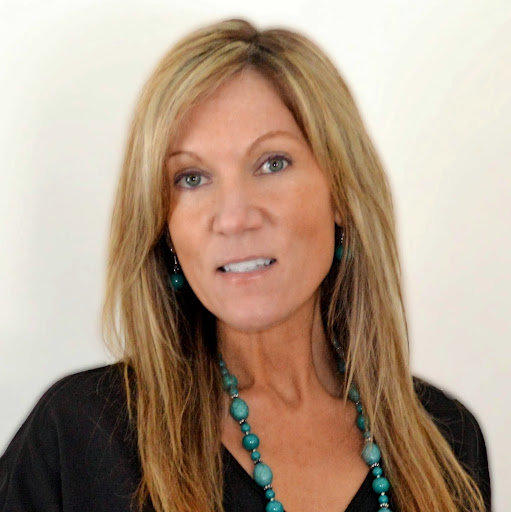 Amy Cutter Photo 7