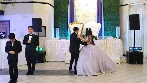 Jerry Becerra Photo 20